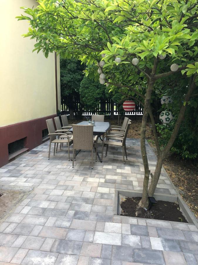 Apartamento Katus Apartman Eger Exterior foto