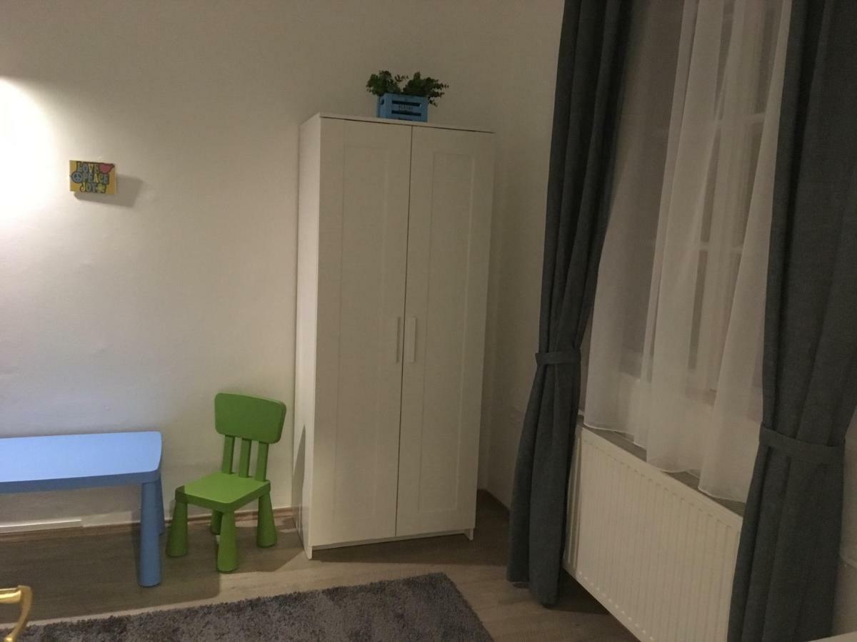 Apartamento Katus Apartman Eger Exterior foto